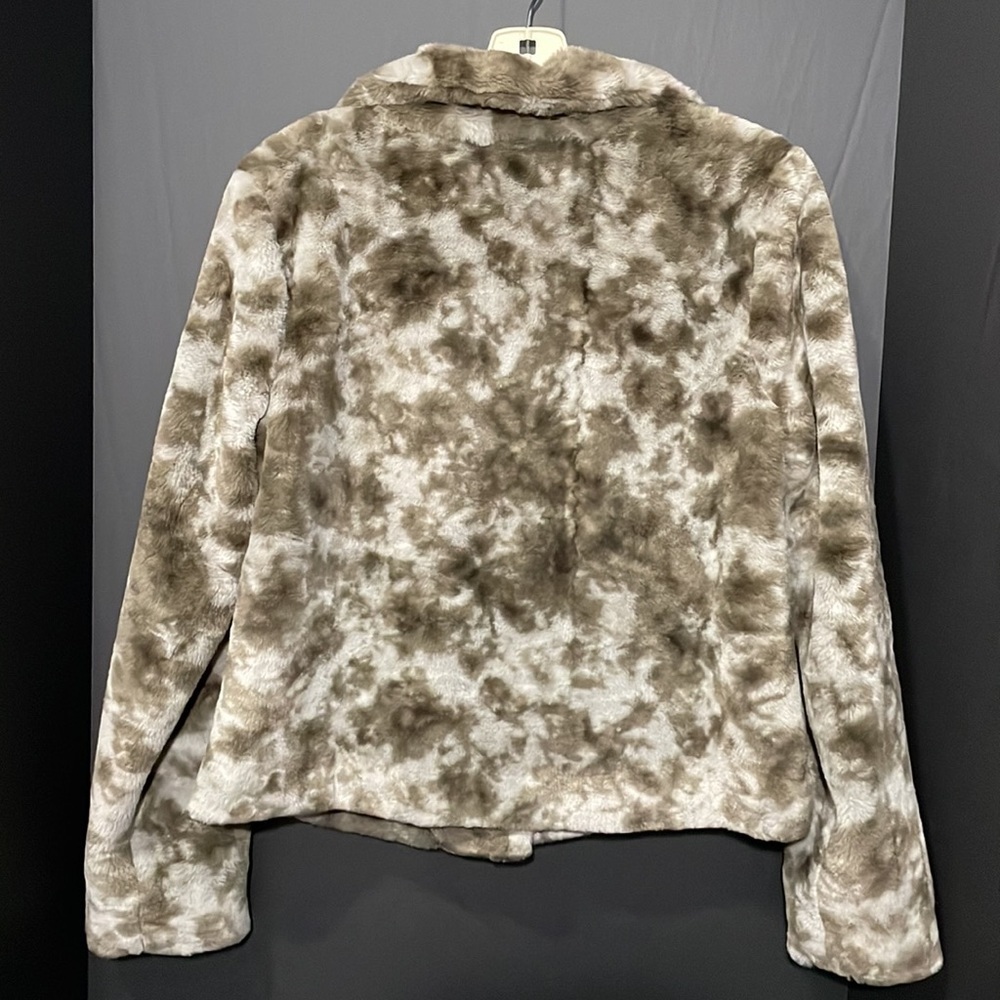 CATO camo faux fur jacket in women’s size small - Picture 3 of 9
